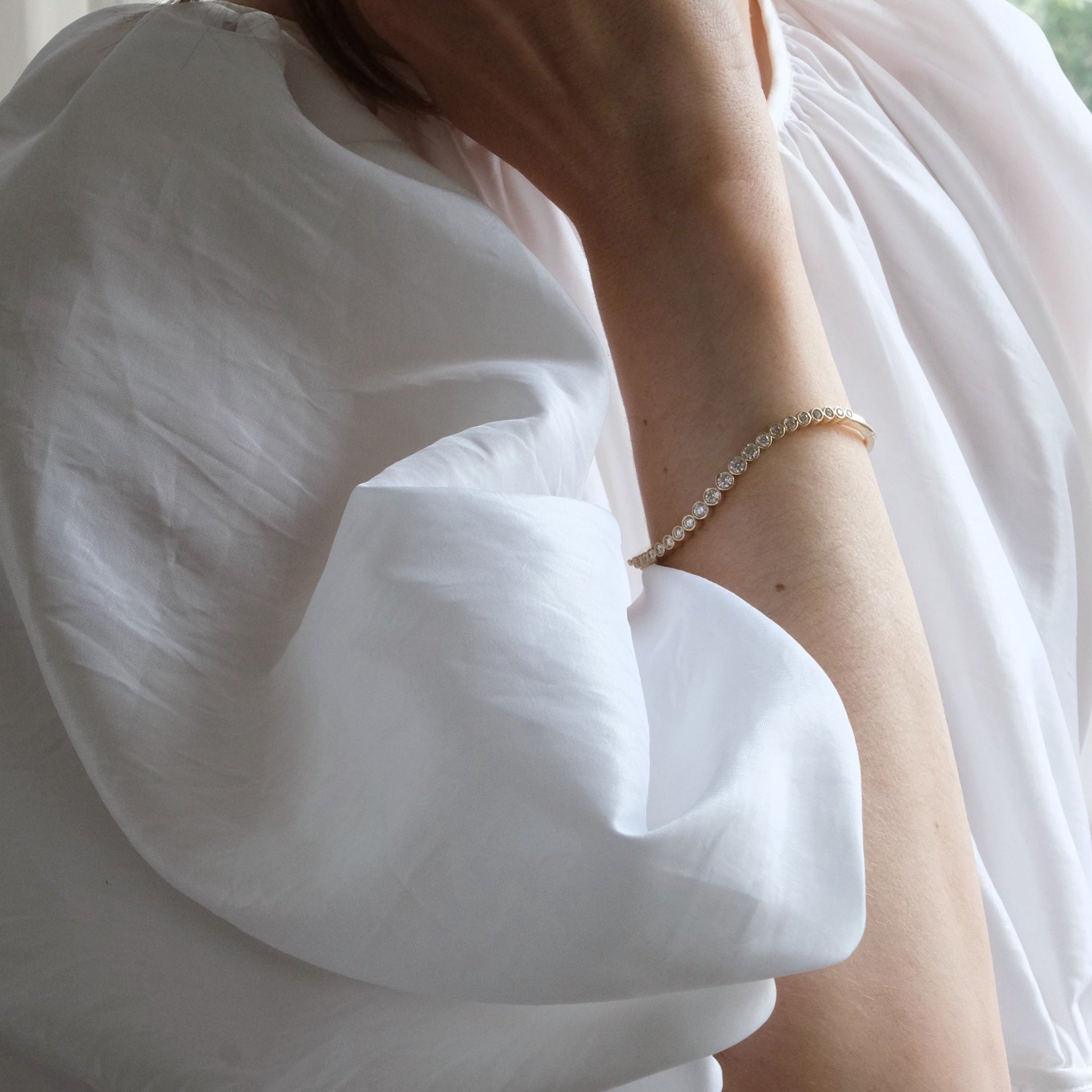 Le Soonar Cara Bangle