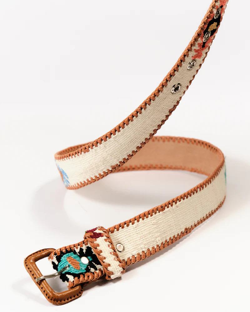 Latch Belt Cream