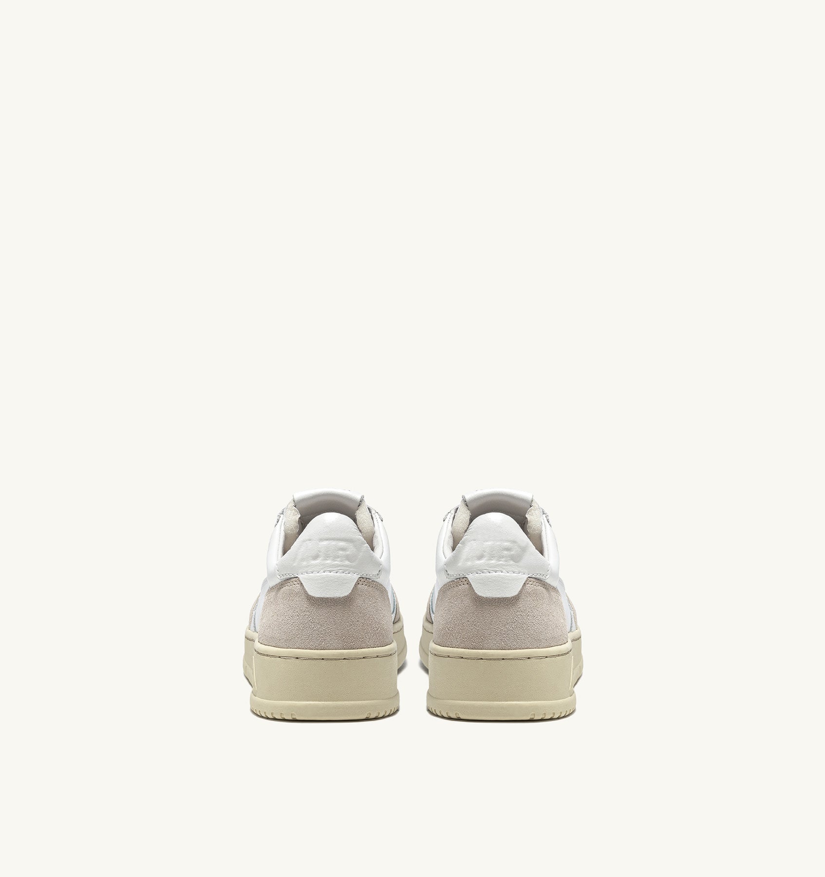 AUTRY MEDALIST LOW SNEAKERS IN WHITE LEATHER AND BEIGE SUEDE