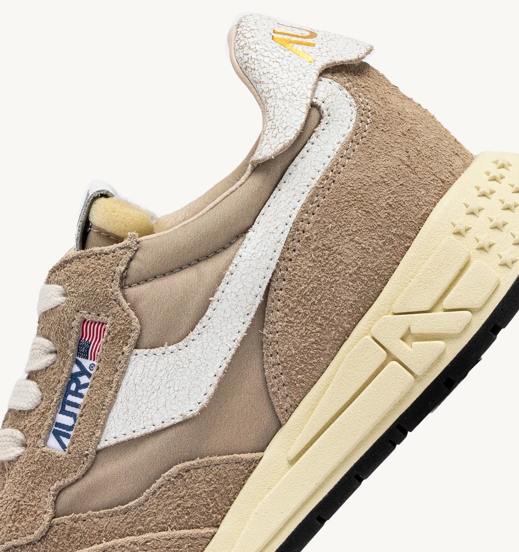 Aytry Reelwind Low Sneakers in Pepper and White Cracked Leather and Nylon - Den Lille Ida - Autry