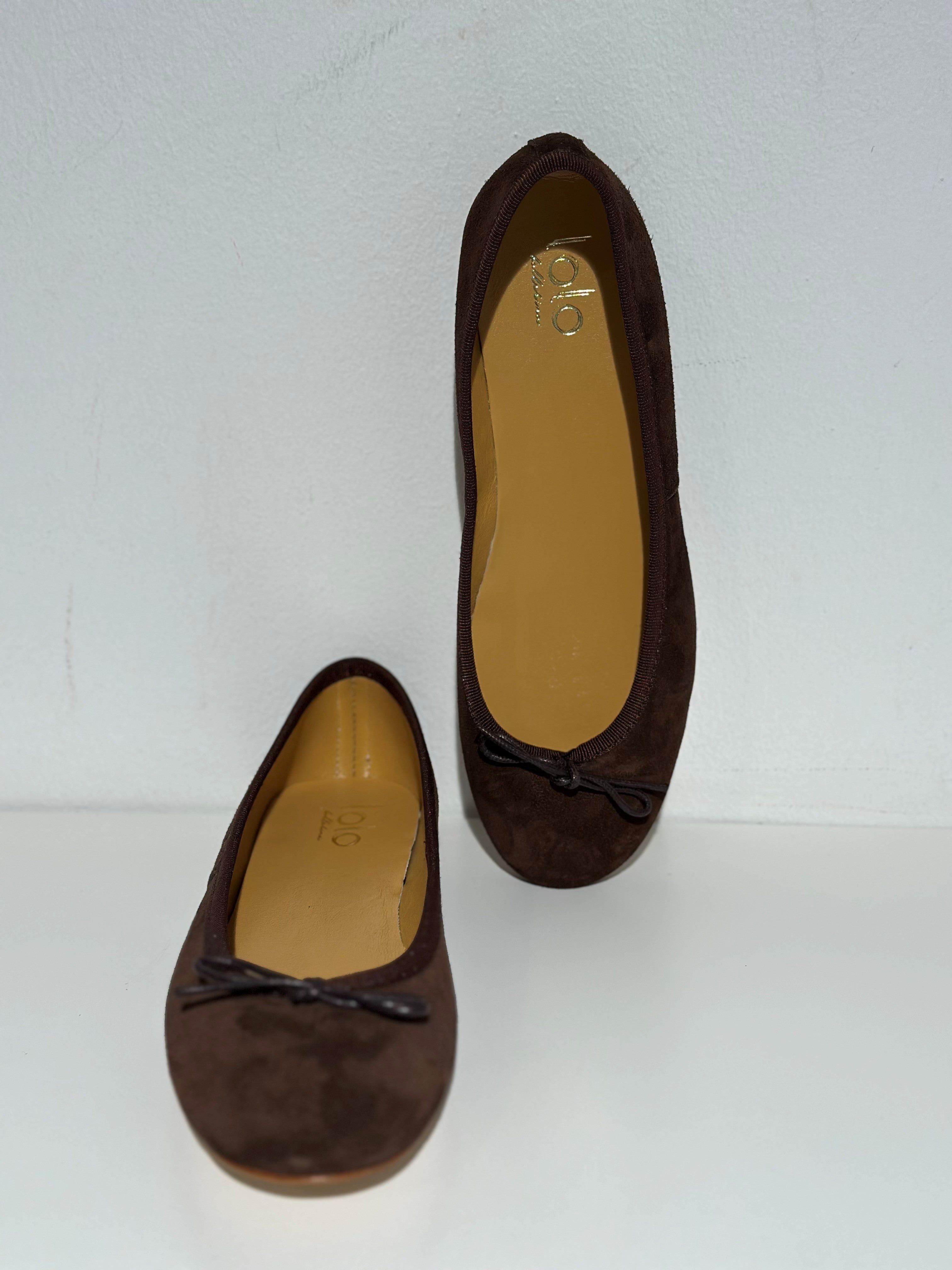 Lolo the Ballerina Capri Suede Chocolat
