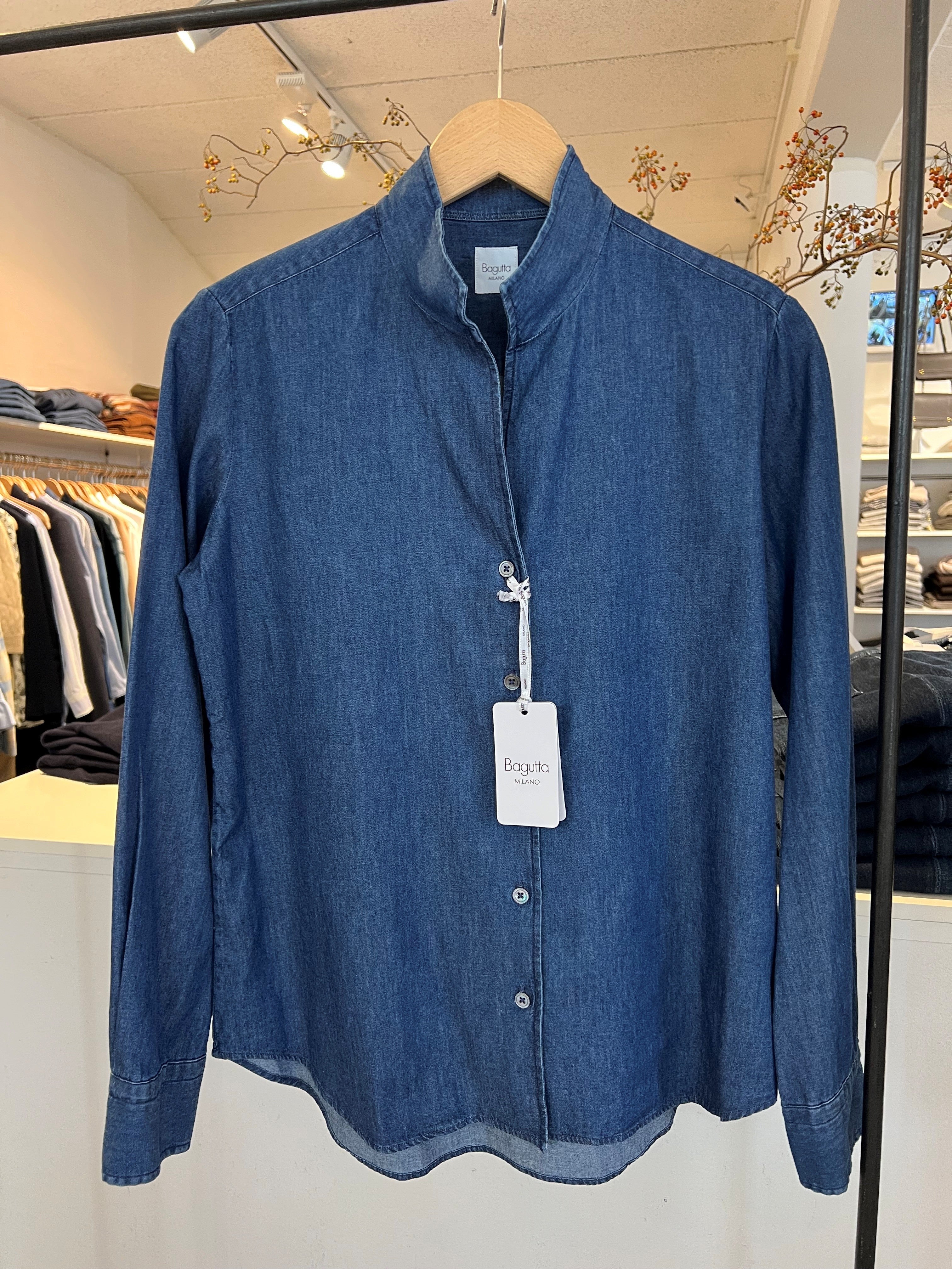 Bagutta Brook blue chambray