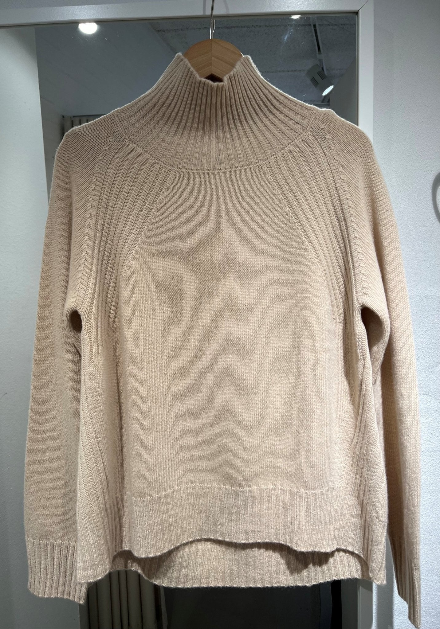 Dondup Regular - fit Polo Neck Jumper in Cashmere Wool - Den Lille Ida - Dondup