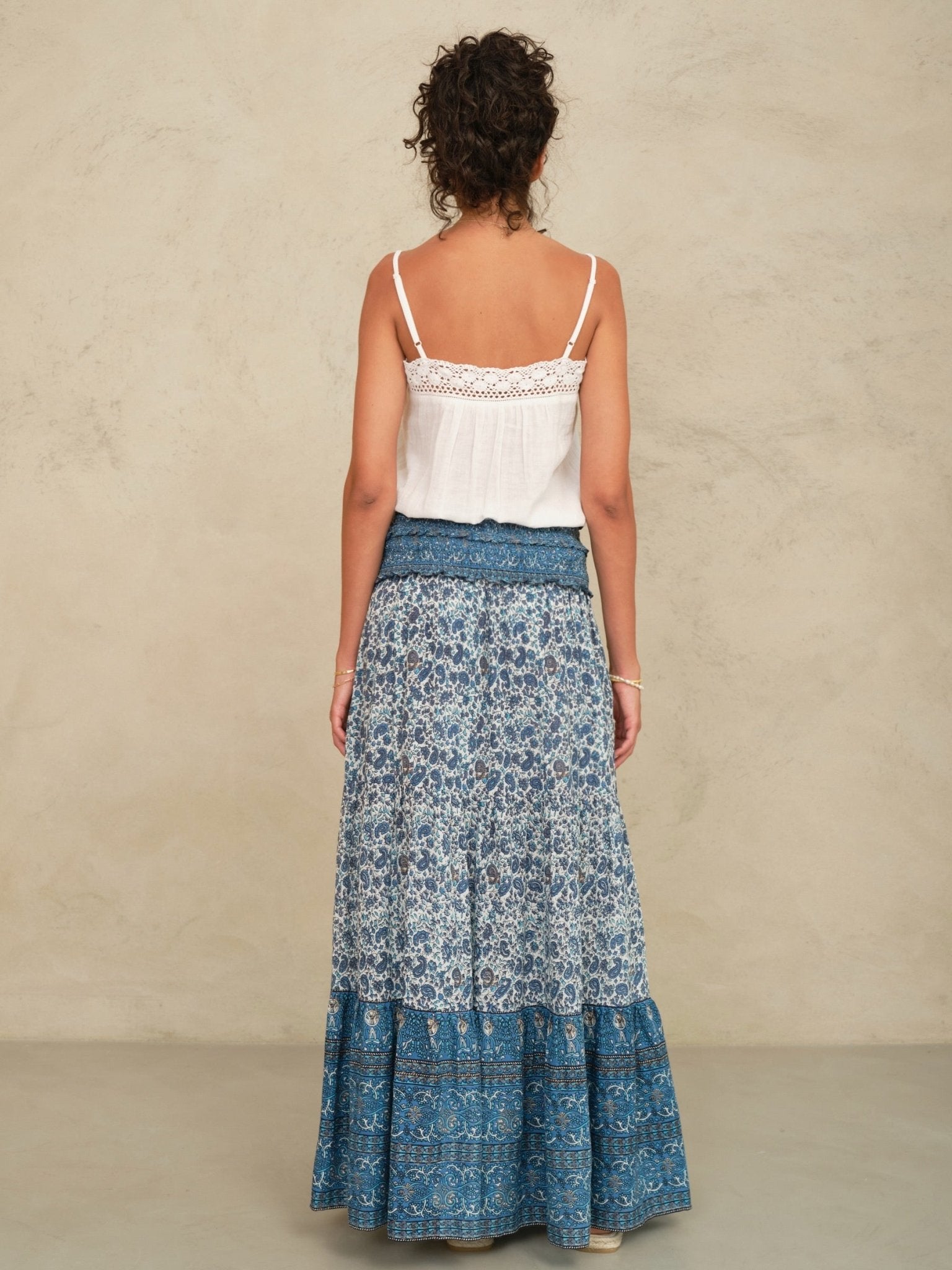M.A.B.E Esti Print Maxi Skirt Blue - Den Lille Ida - M.A.B.E