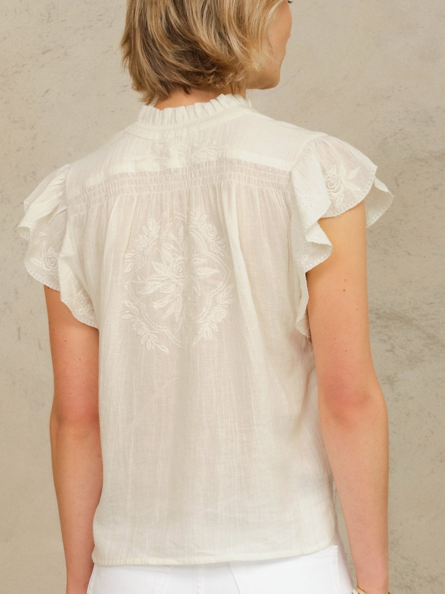 M.A.B.E LILIA Emb S/S Top Ecru - Den Lille Ida - M.A.B.E