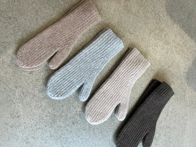 Davida Cashmere Rib Mittens