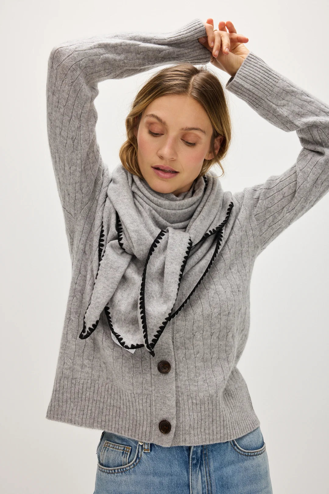 Davida Large Cashmere Scarf with Contrast Edge - Light Grey