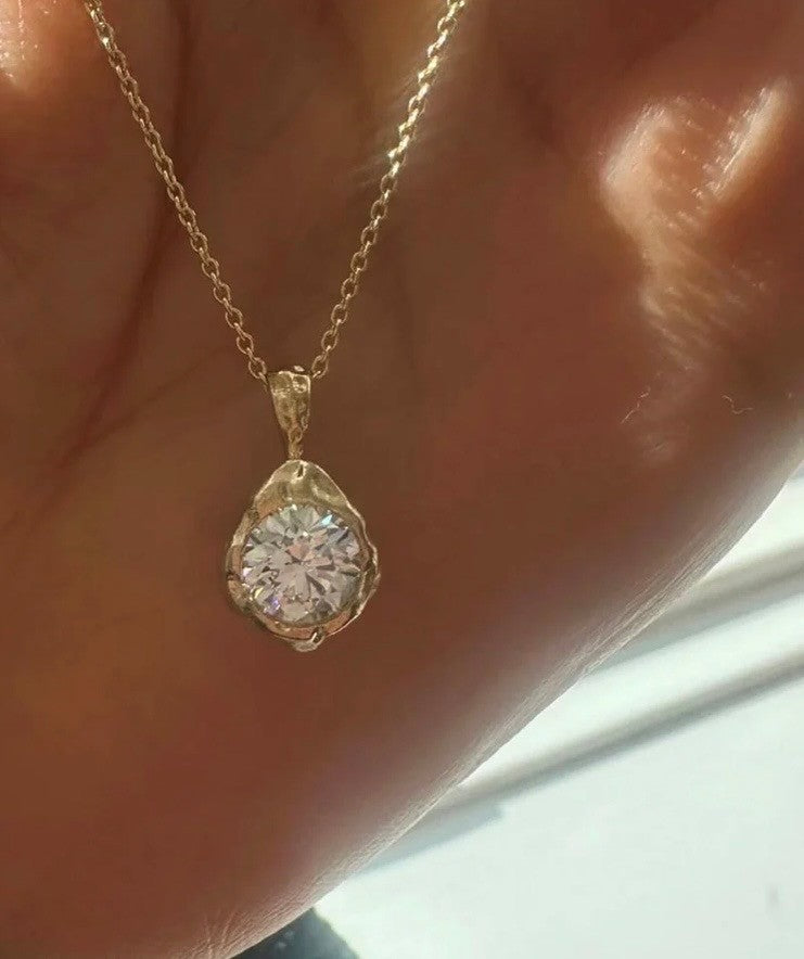 Le Soonar Amal Necklace