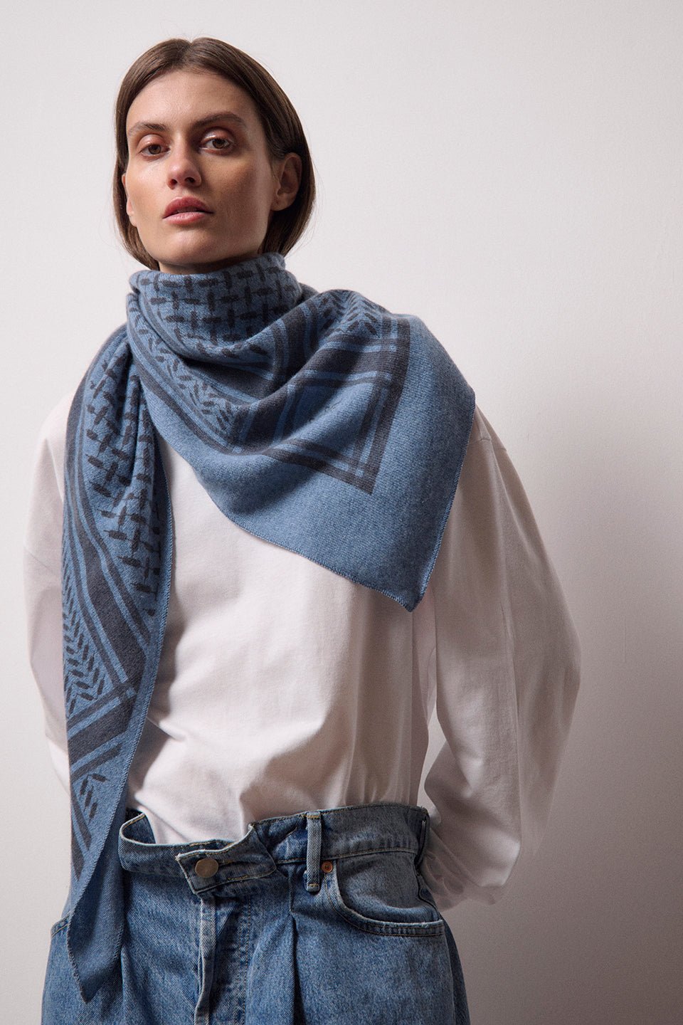 Lala Berlin Triangle Trinity Cashmere VELA/ANTRACITE M - Den Lille Ida - Lala Berlin