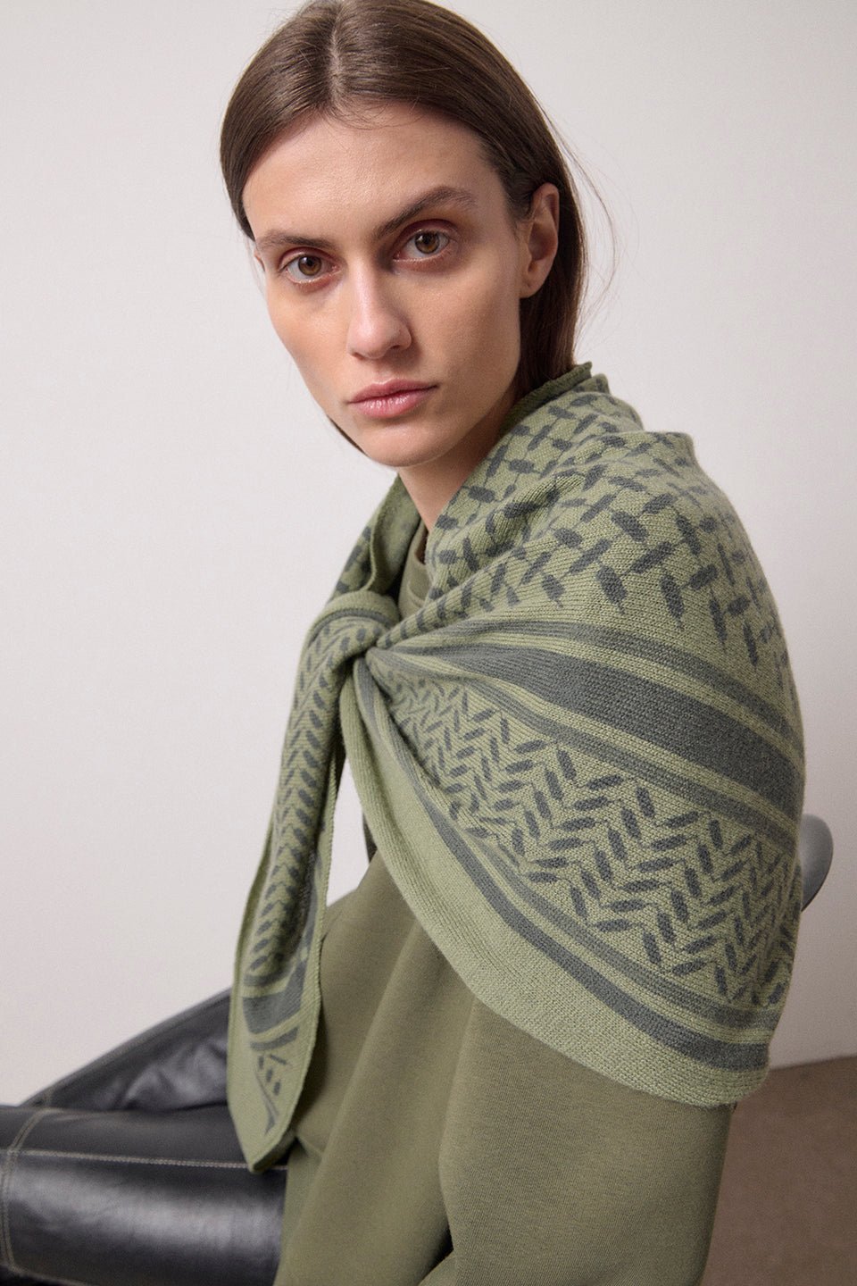 Triangle Trinity Cashmere MOSS/ASPHALT M - Den Lille Ida - Lala Berlin