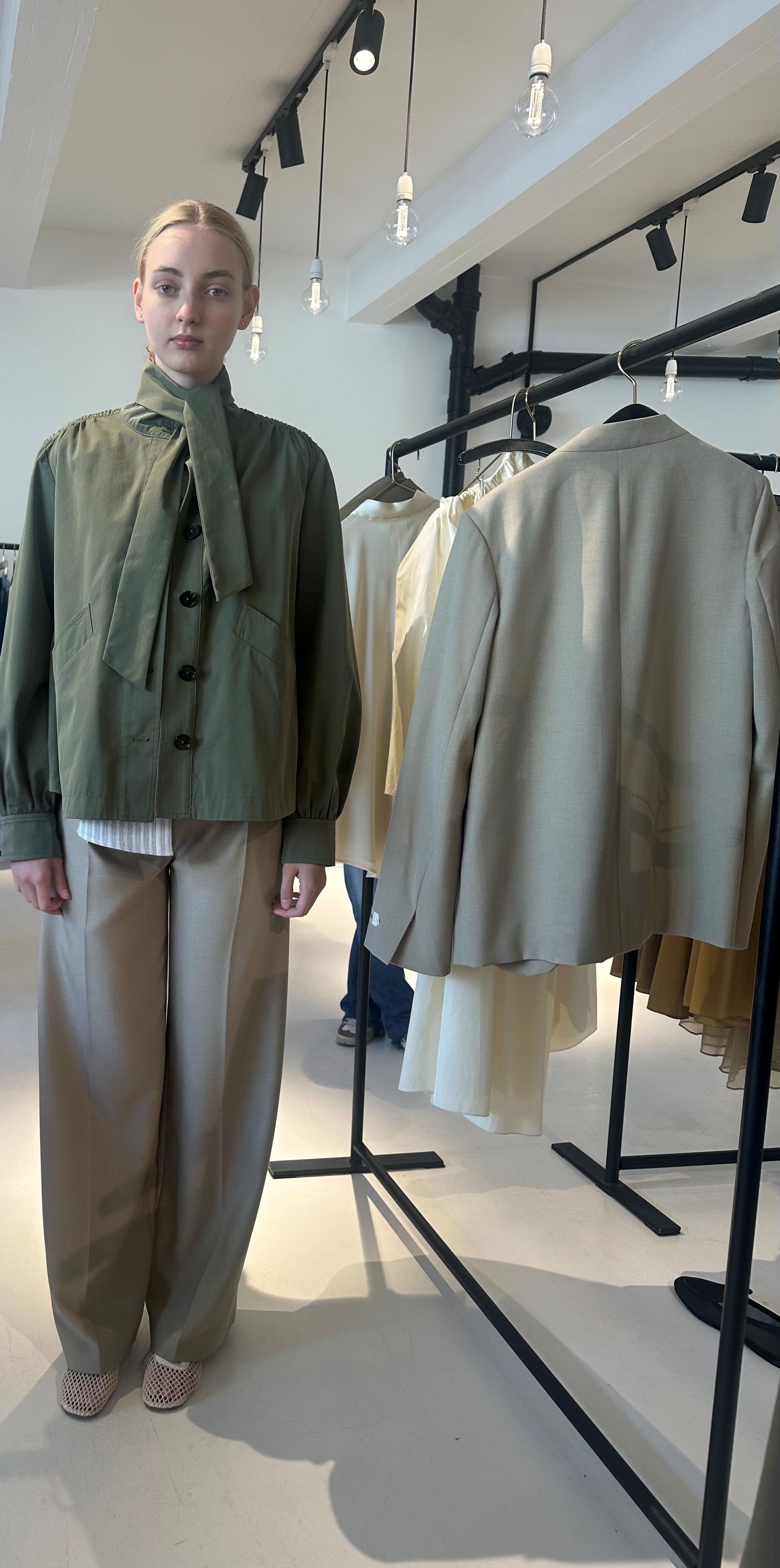 forte_forte rainproof short jacket