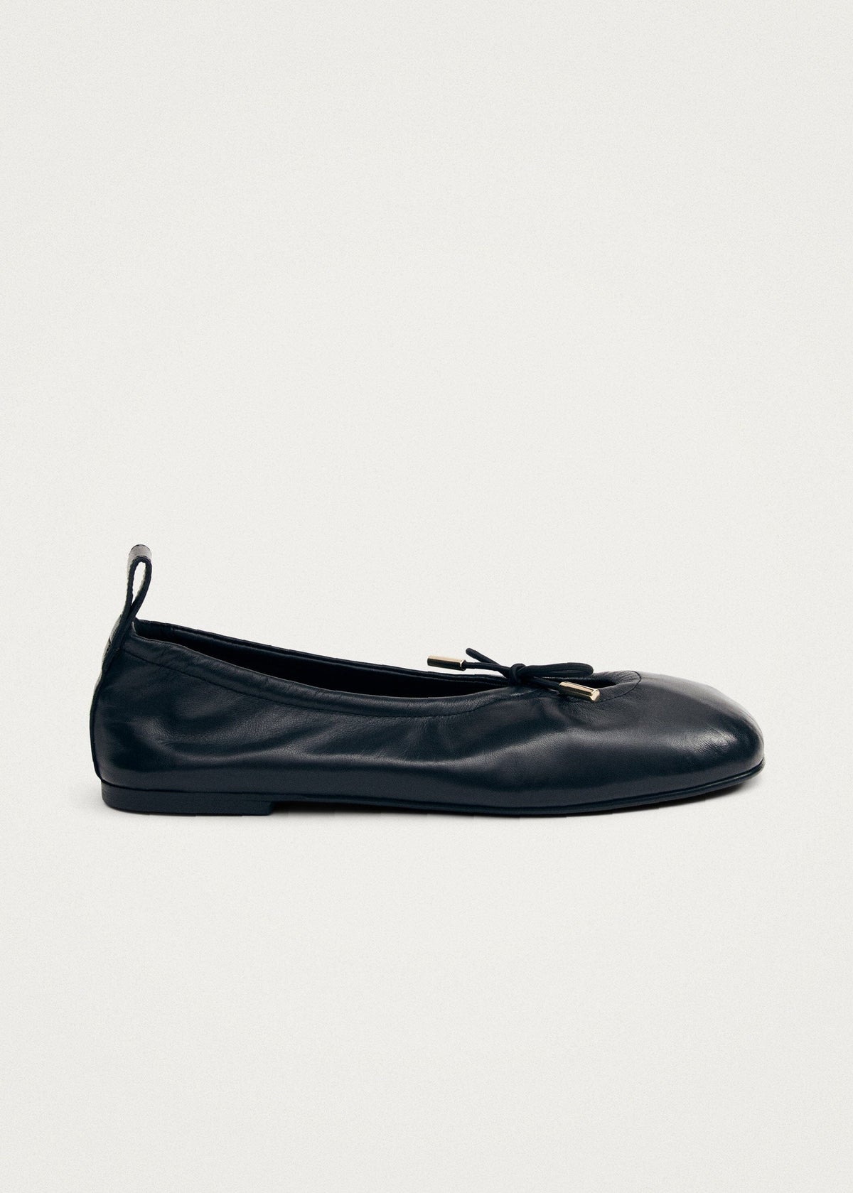 ALOHAS Rosalind Black Leather Ballet Flats